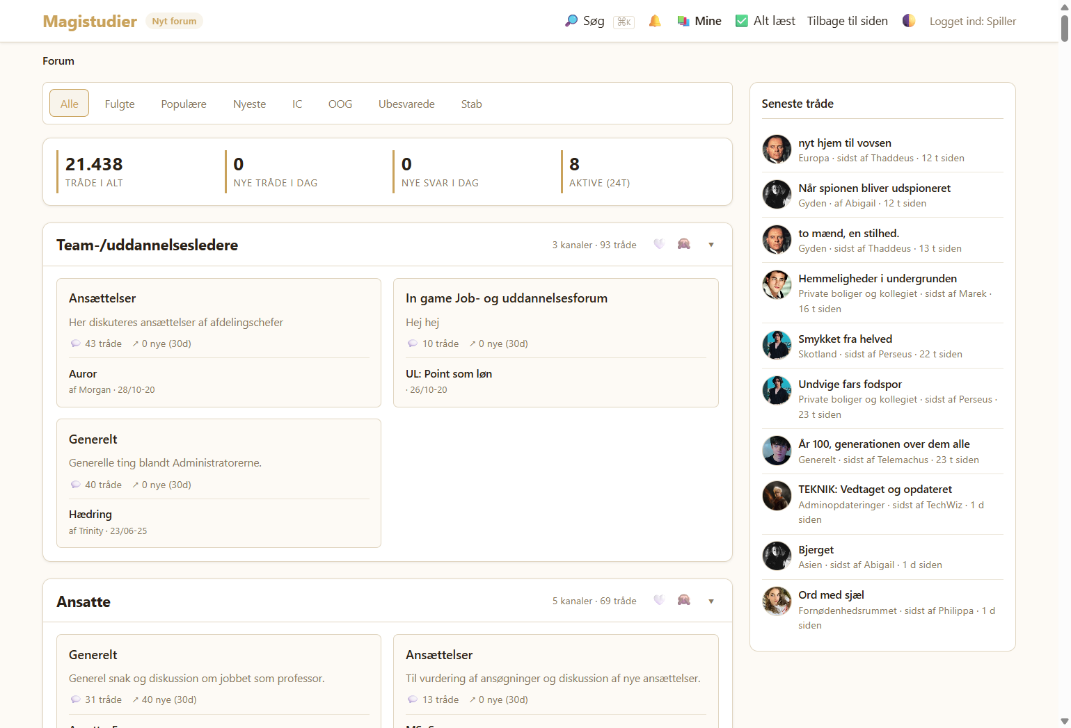 Forum-forsiden: kategorier, aktivitets-tal og seneste tråde